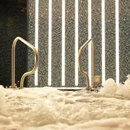 城堡庭院温泉及休闲酒店 韦斯特波特