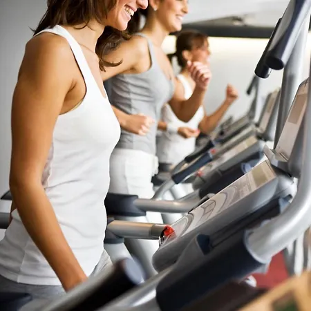 Szálloda Castlecourt Hotel, & Leisure Westport