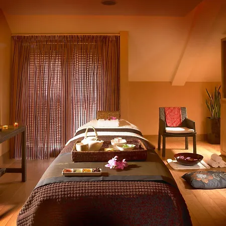 キャッスルコート スパ ＆ レジャー