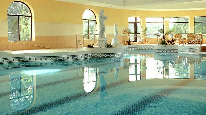 Hotel Castlecourt Hotel, & Leisure Westport