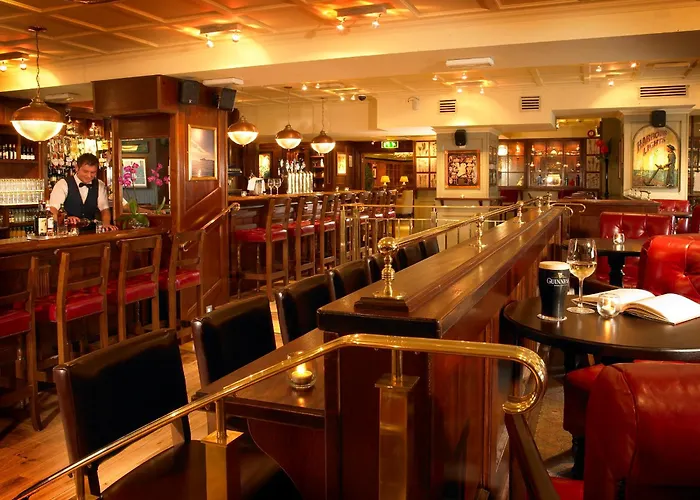 Hotel Castlecourt Hotel, & Leisure