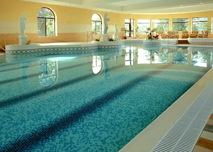 Castlecourt Hotel, Spa&leisure 4* Westport