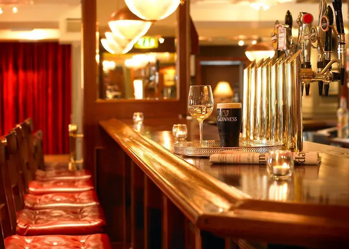 Ξενοδοχείο Castlecourt Hotel, & Leisure 4*